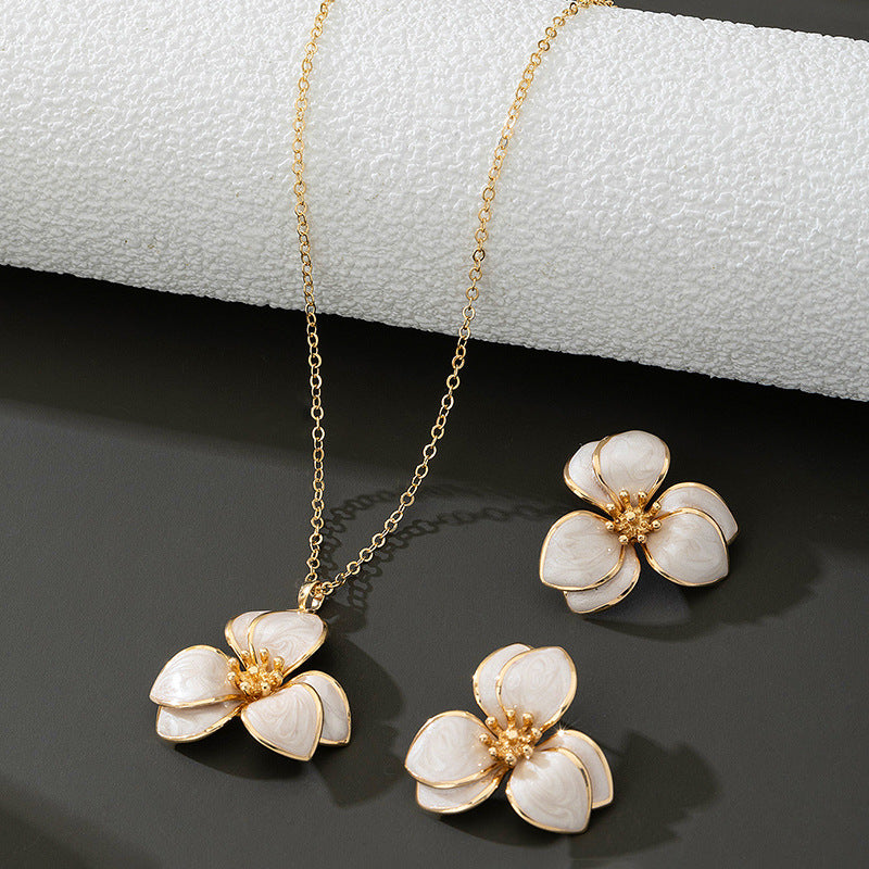 Flower Charm Pendant, Floral Stylish Jewellery for Women