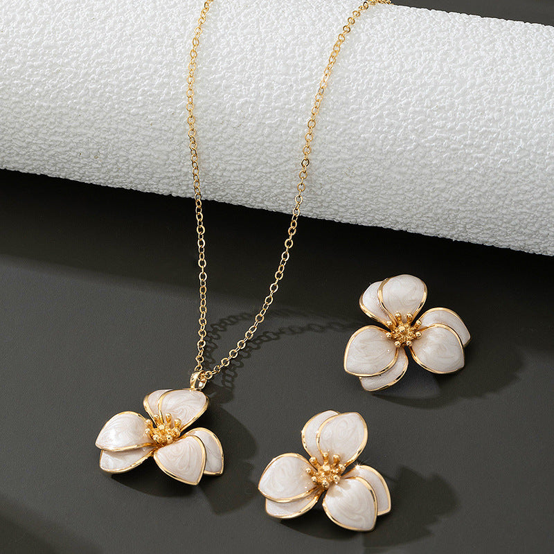 Flower Charm Pendant, Floral Stylish Jewellery for Women