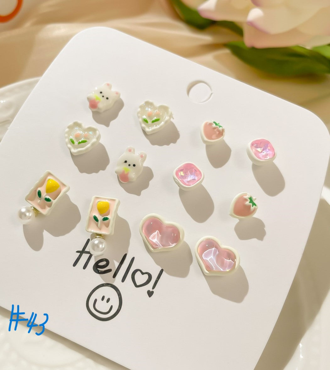 Dainty Studs Earrings